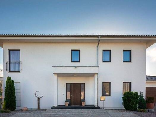 Villa zum Kauf 755.000 € 5,5 Zimmer 230 m² 841 m² Grundstück Weiherhammer 92729