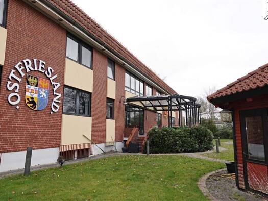 Büro zur Miete 6,83 € 205 m² Bürofläche Sandhorst Aurich 26603