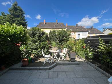 Reihenmittelhaus zum Kauf 550.000 € 6 Zimmer 131,8 m² 174 m² Grundstück Fürth 90766
