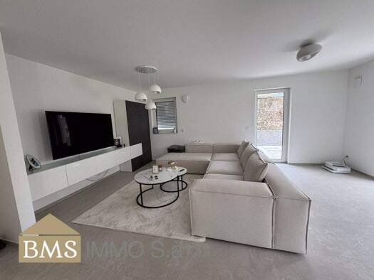 Studio zur Miete 1.560 € 3 Zimmer 138,8 m² 1. Geschoss frei ab sofort Echternacherbrück 54668