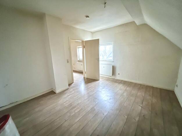 Wohnung zum Kauf provisionsfrei 65.800 € 2 Zimmer 40,5 m² Dachgeschoss, 2. Geschoss Weststraße 147 Leithe Bochum 44866
