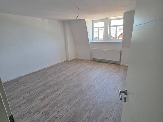 Wohnung zur Miete 320 € 2 Zimmer 55 m² 4. Geschoss frei ab sofort Liebknechtstraße 19 Zeitz 06712