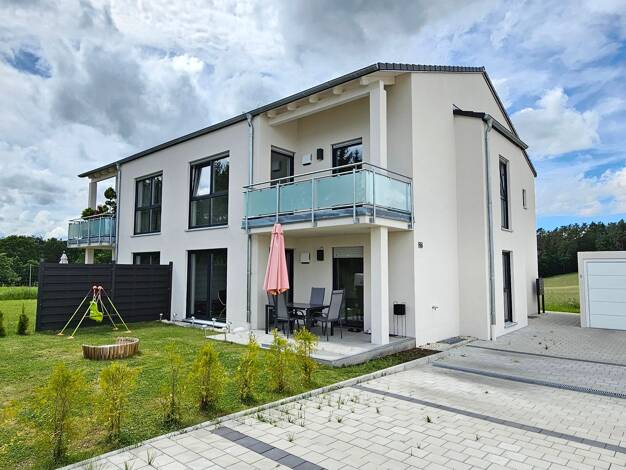 Wohnung zur Miete 880 € 3 Zimmer 78 m² 1. Geschoss Pfarrer-Lauenroth-Ring 27 Pettenreuth Bernhardswald 93170