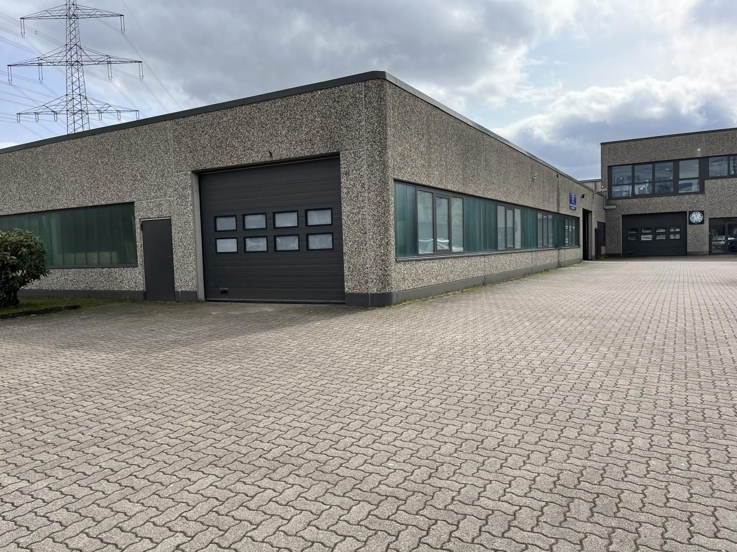 Lagerhalle zur Miete 7 € 1.008 m²<br/>Lagerfläche ab 262 m²<br/>Teilbarkeit Harksheide Norderstedt 22844