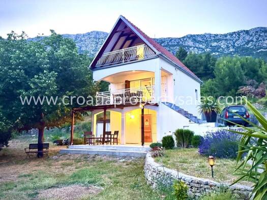 Einfamilienhaus zum Kauf 398.000 € 2 Zimmer 130 m² 1.280 m² Grundstück Kaštel Sućurac 21212