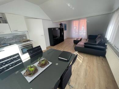 Wohnung zur Miete 650 € 2 Zimmer 53 m² Dachgeschoss, 2. Geschoss Marktstraße 47 Ebingen Albstadt 72458