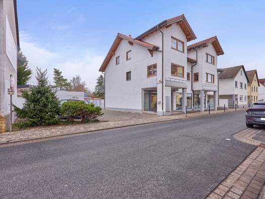 Wohnung zur Miete 1.499 € 3 Zimmer 130 m² Geschoss 1/2 frei ab sofort Bahnhofstraße 22 Goddelau Riedstadt 64560