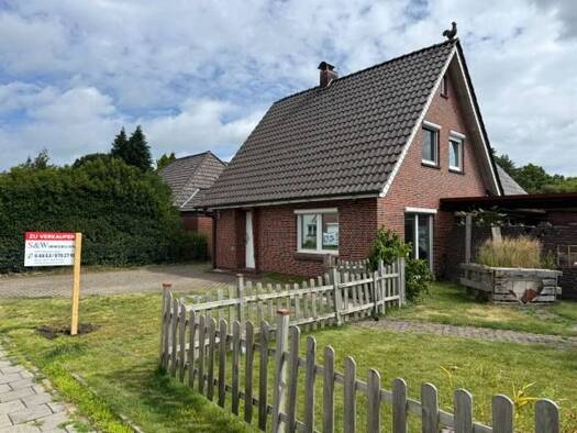 Einfamilienhaus zum Kauf provisionsfrei 249.000 € 7 Zimmer 190 m² 1.021 m² Grundstück Zetel 26340