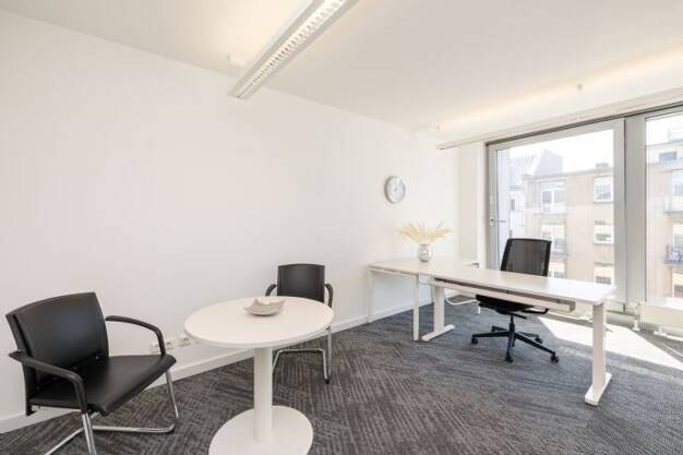 Bürofläche zur Miete provisionsfrei 629 € 10 m² Bürofläche teilbar von 10 m² bis 50 m² Johanna-Kinkel 1-2 Westenviertel Regensburg 93049