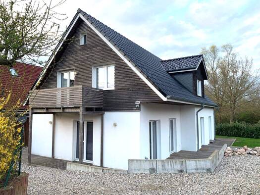 Doppelhaushälfte zum Kauf 299.000 € 4 Zimmer 97,6 m² 504 m² Grundstück frei ab sofort Ahrensbök Ahrensbök 23623