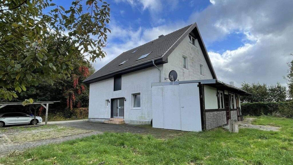 Mehrfamilienhaus zum Kauf 399.000 € 9 Zimmer 245 m² 755 m² Grundstück frei ab sofort Borken 46325