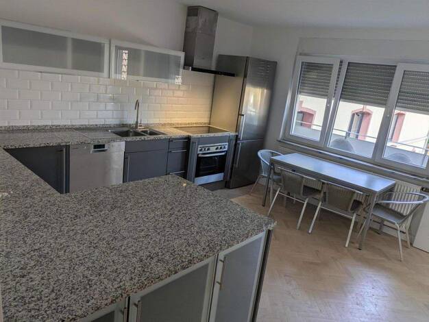 Wohnung zur Miete 1.370 € 5 Zimmer 140 m² 1. Geschoss frei ab 01.06.2026 Pflaumheim Großostheim 63762