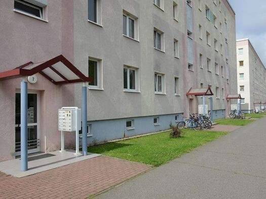 Wohnung zur Miete 324 € 3 Zimmer 62,2 m² 1. Geschoss frei ab sofort Doktor-Senst Straße 4 Welzow 03119