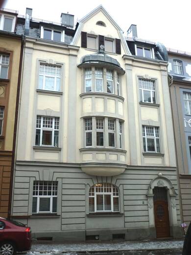 Wohnung zur Miete 500 € 3 Zimmer 90 m² 3. Geschoss Liebigstraße 20 Bahnhofsviertel Hof 95028
