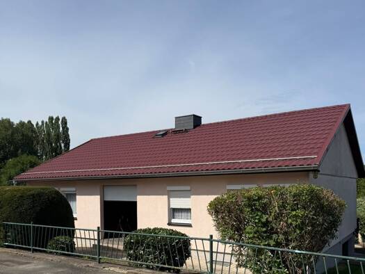 Einfamilienhaus zum Kauf 249.000 € 4 Zimmer 110 m² 822 m² Grundstück Eisenberg Eisenberg 07607