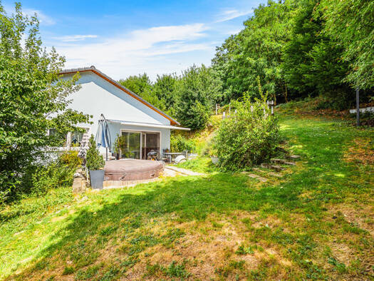 Einfamilienhaus zum Kauf 760.000 € 4 Zimmer 148 m² 1.239 m² Grundstück Donaustauf Donaustauf 93093