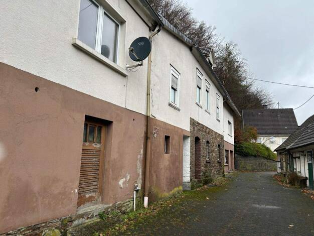 Mehrfamilienhaus zum Kauf 149.000 € 8 Zimmer 185,8 m² 886 m² Grundstück Gummersbach Gummersbach 51643