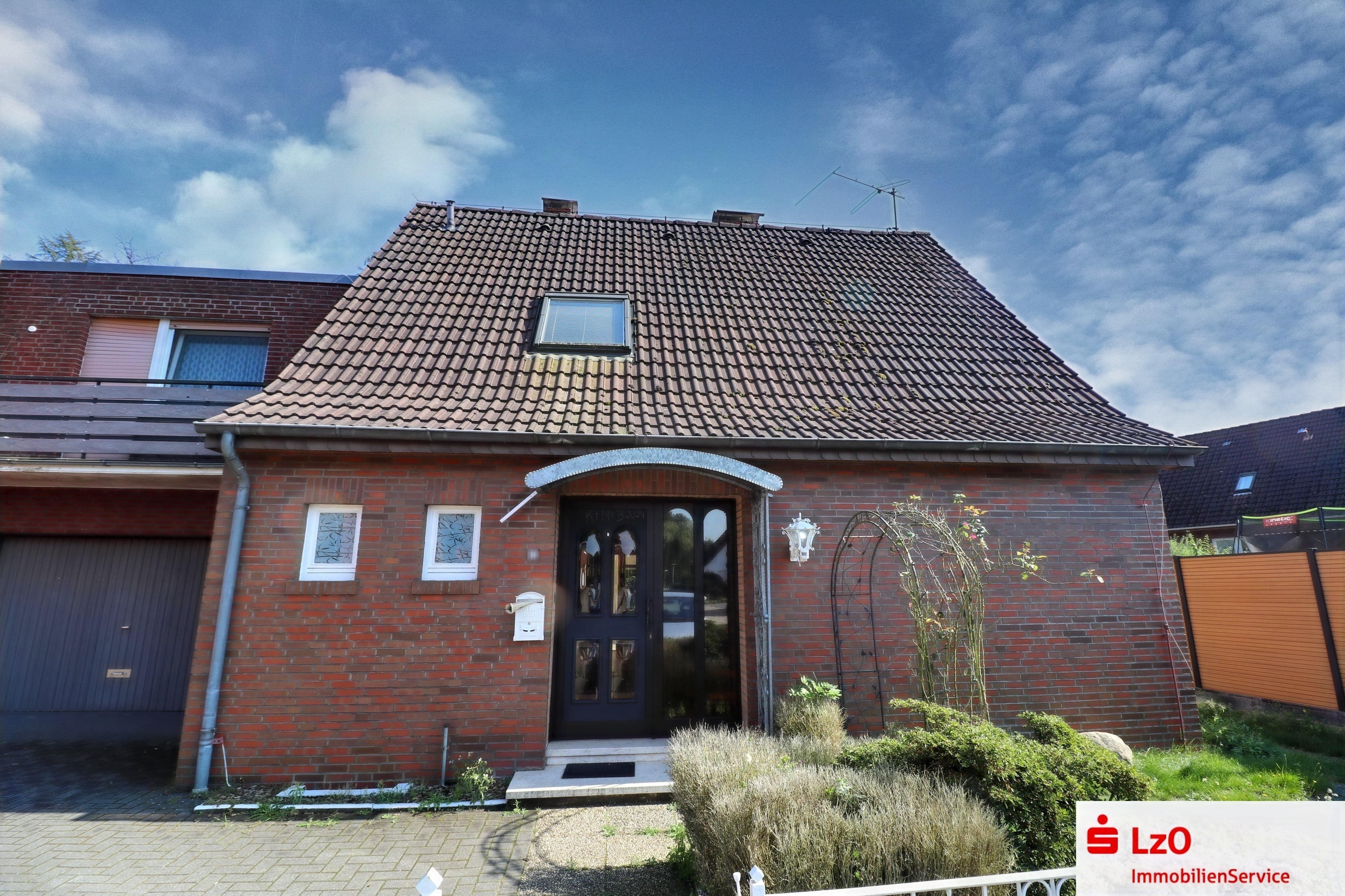 Mehrfamilienhaus zum Kauf 225.000 € 7 Zimmer 235 m²<br/>Wohnfläche 1.030 m²<br/>Grundstück Löningen Löningen 49624