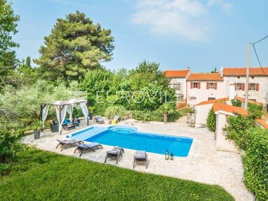 Haus zum Kauf 575.000 € 4 Zimmer 175 m² Filipana Filipana, Divsici, Orbanici
