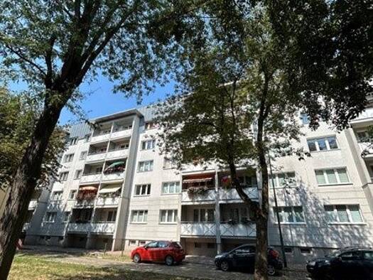 Wohnung zur Miete 375 € 3 Zimmer 56,6 m² 4. Geschoss frei ab 01.08.2026 Mendelssohnstraße 31 Innenstadt Dessau-Roßlau 06844