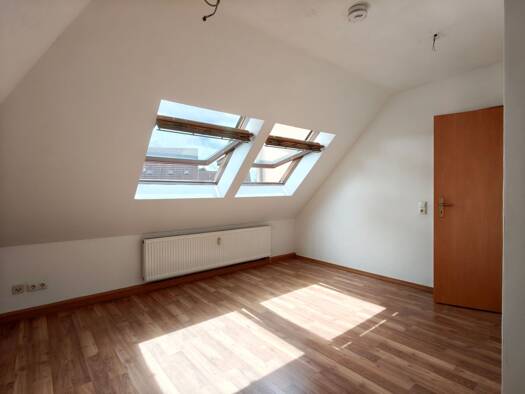 Wohnung zur Miete 465 € 3 Zimmer 80 m² frei ab sofort Rochlitz Rochlitz 09306
