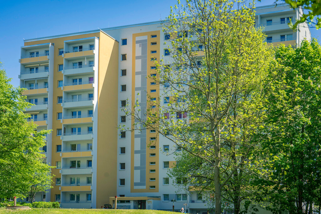 Wohnung zur Miete 252 € 1 Zimmer 36,1 m²<br/>Wohnfläche 1.<br/>Geschoss 01.12.2024<br/>Verfügbarkeit Leipziger Str. 171 Borna-Heinersdorf 131 Chemnitz 09114