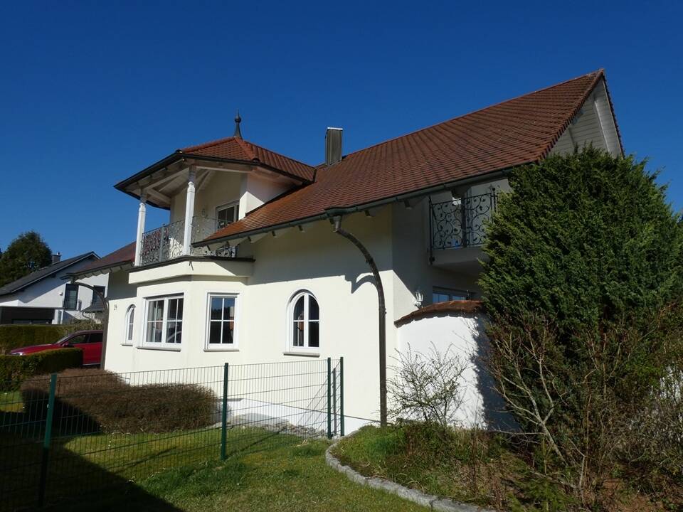 Immobilie in Fichtenau - Hochwertiges Wohnerlebnis in Sackgassenlage - Großzügigkeit trifft Privatsphäre - Bild 2