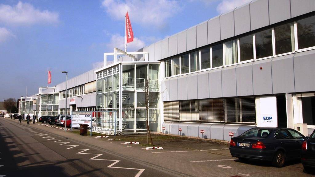 Bürofläche zur Miete 8 € 3.048,7 m² Bürofläche teilbar ab 339 m² Otto-Hahn-Str. 1a-c Walldorf 69190