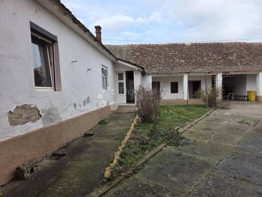 Haus zum Kauf 50.000 € 3 Zimmer 150 m² Retkovci, Ivankovo Ivankovo