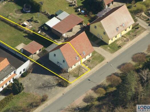 Doppelhaushälfte zum Kauf 127.000 € 4 Zimmer 108 m² 598 m² Grundstück frei ab sofort Rochau 39579