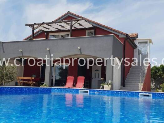 Haus zum Kauf 500.000 € 4 Zimmer 150 m² Zadar