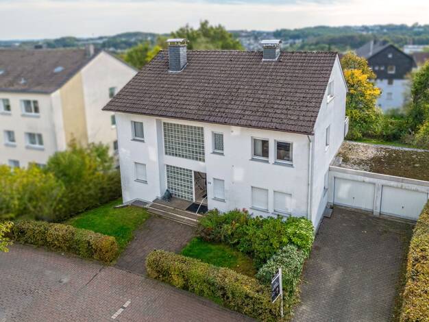 Mehrfamilienhaus zum Kauf 355.000 € 9 Zimmer 211 m² 1.032 m² Grundstück Lüdenscheid Lüdenscheid 58511