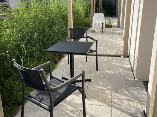 Wohnung zur Miete 1.013 € 2 Zimmer 72,9 m² Arnsdorf Arnsdorf 01477