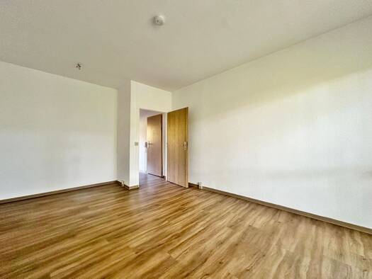 Wohnung zur Miete 420 € 1 Zimmer 37 m² Geschoss 2/5 frei ab sofort Schöndorf Weimar 99427