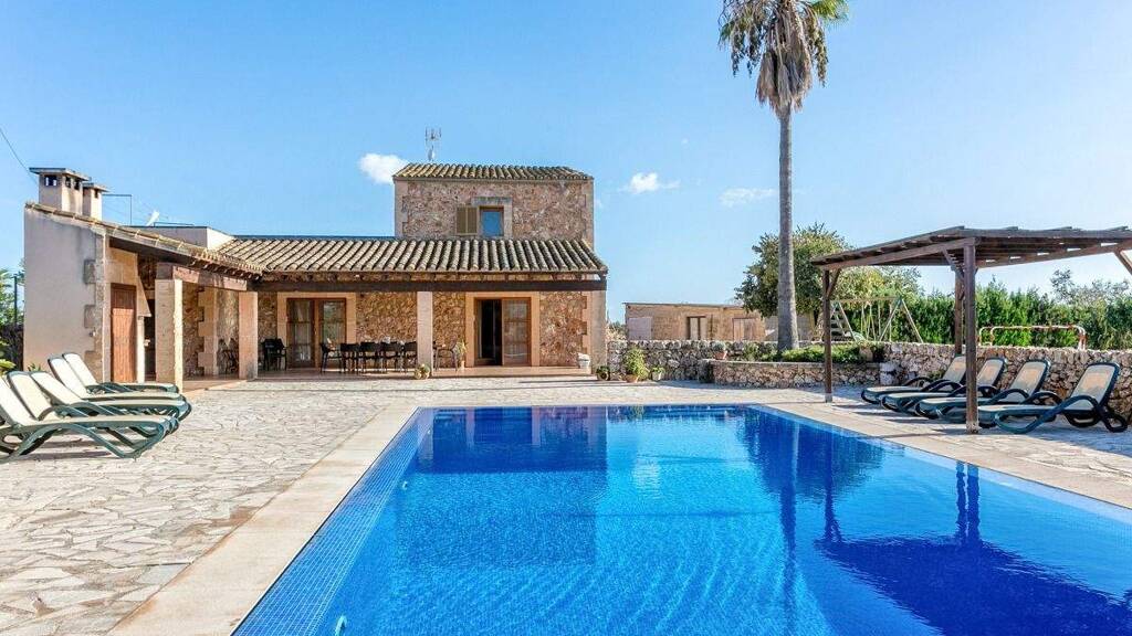 Landhaus zur Miete 3.500 € 7 Zimmer 350 m² 1.500 m² Grundstück Campos 07630