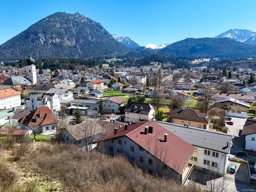 Haus zum Kauf 650.000 € 800 m² 1.277 m² Grundstück Reutte 6600