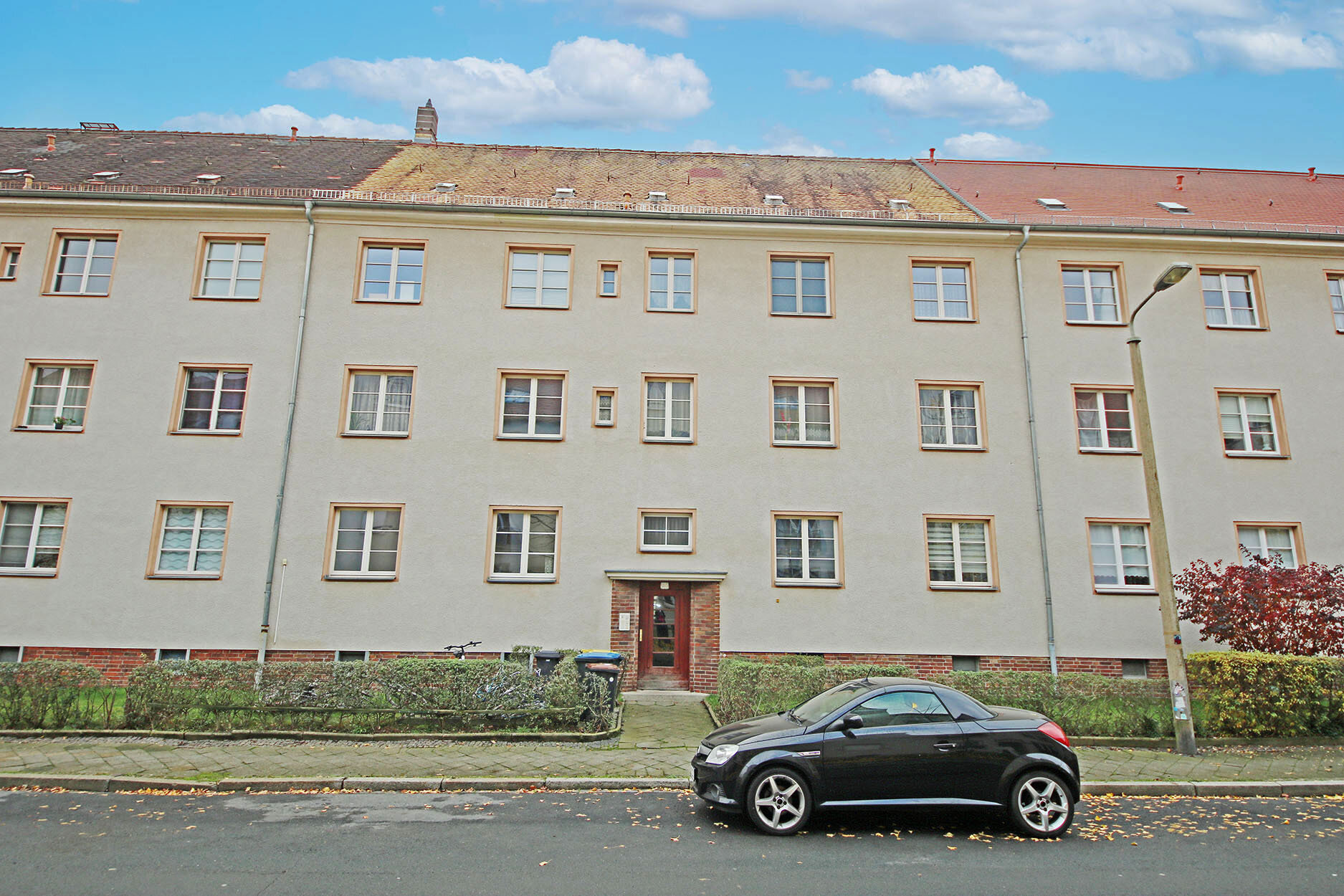 Mehrfamilienhaus zum Kauf 589.000 € 18 Zimmer 356 m²<br/>Wohnfläche 480 m²<br/>Grundstück Anger-Crottendorf Leipzig 04318