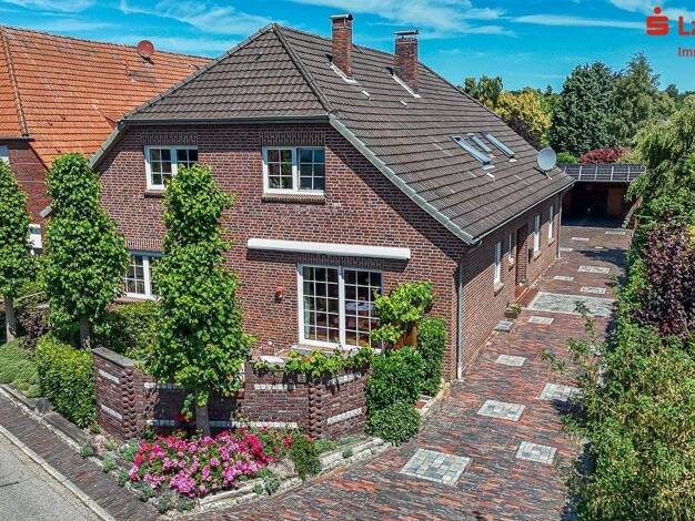 Mehrfamilienhaus zum Kauf 517.000 € 12 Zimmer 317,1 m² 1.120 m² Grundstück Neuenburg Zetel 26340