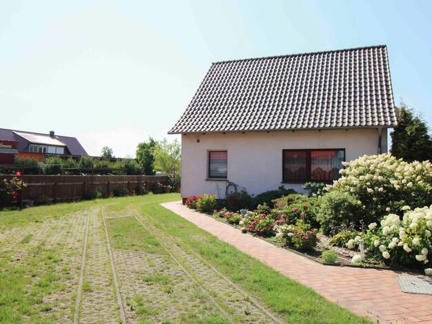 Einfamilienhaus zum Kauf 199.000 € 6 Zimmer 193,1 m² 702,1 m² Grundstück Mönkebude 17375