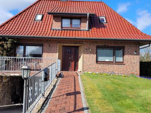 Einfamilienhaus zum Kauf provisionsfrei 305.000 € 6 Zimmer 127 m² 1.355 m² Grundstück Moorburg Westerstede 26655