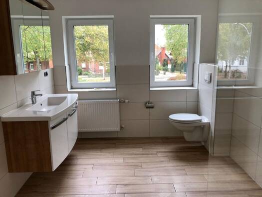 Mehrfamilienhaus zum Kauf 379.000 € 8 Zimmer 259 m² 1.237 m² Grundstück Bad Bevensen Bad Bevensen 29549