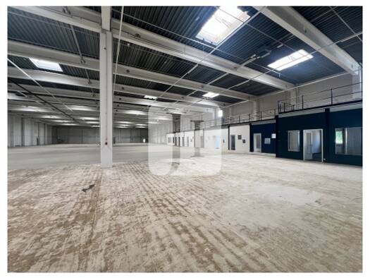 Lagerhalle zur Miete 6.740 m² Lagerfläche teilbar ab 3.345 m² Stellingen Hamburg 22525