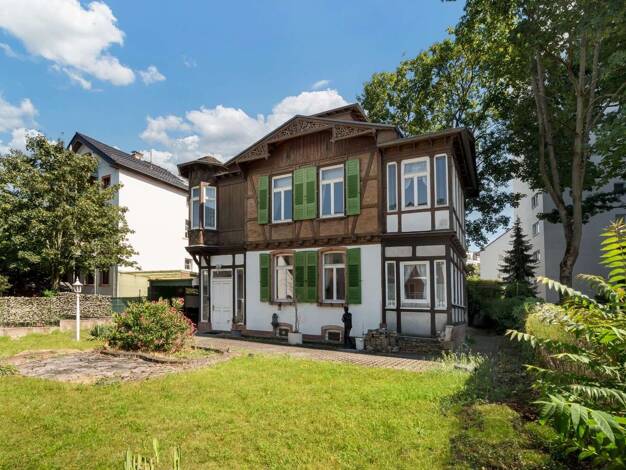 Einfamilienhaus zum Kauf 1.075.000 € 7 Zimmer 219 m² 561 m² Grundstück Sachsenhausen Frankfurt am Main 60598