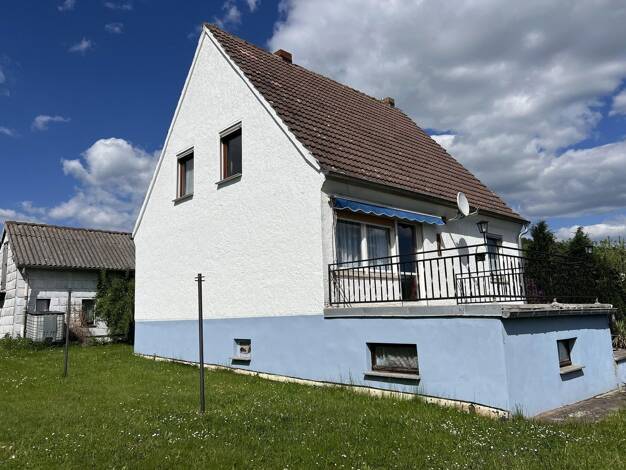 Einfamilienhaus zum Kauf provisionsfrei 149.000 € 5 Zimmer 116 m² 891 m² Grundstück Helmershausen Rhönblick 98617