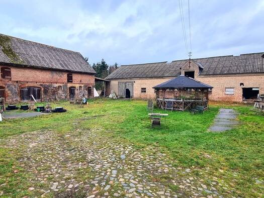Reiterhof zum Kauf 549.000 € 8.984 m² Grundstück Gutengermendorf Löwenberger Land 16775