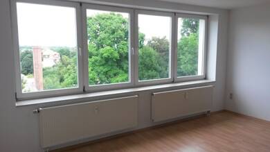 Wohnung zur Miete 500 € 3 Zimmer 82 m² 3. Geschoss frei ab 01.11.2025 Theodor - Korselt - Straße 17 Zittau Zittau 02763