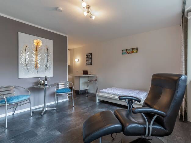 Studio zur Miete Wohnen auf Zeit 945 € 1 Zimmer 30 m² frei ab sofort Unterbilk Düsseldorf 40219