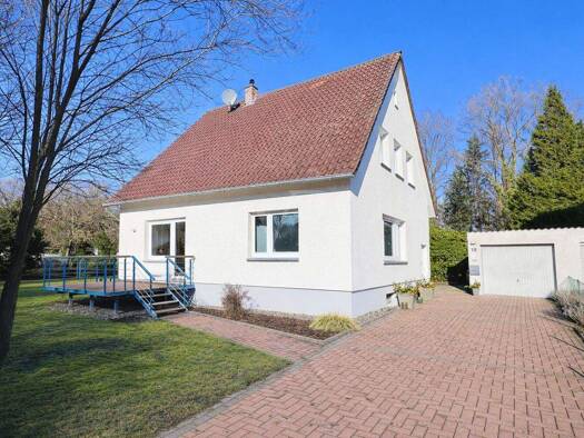 Einfamilienhaus zum Kauf 349.000 € 6 Zimmer 149 m² 974 m² Grundstück Vorwerk Celle 29229