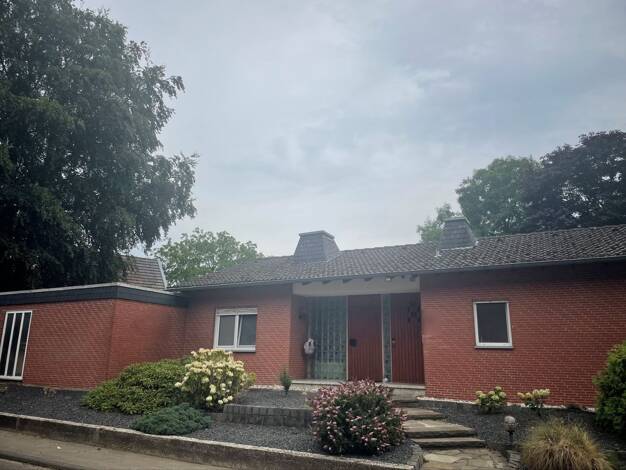 Einfamilienhaus zum Kauf 265.000 € 3 Zimmer 92,5 m² 695 m² Grundstück Schierwaldenrath Gangelt 52538