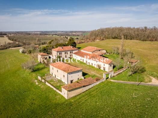 Land-/Forstwirtschaft zum Kauf 980.000 € 874.305 m² Grundstück Saint Cybard-Houmeau Angoulême 16000